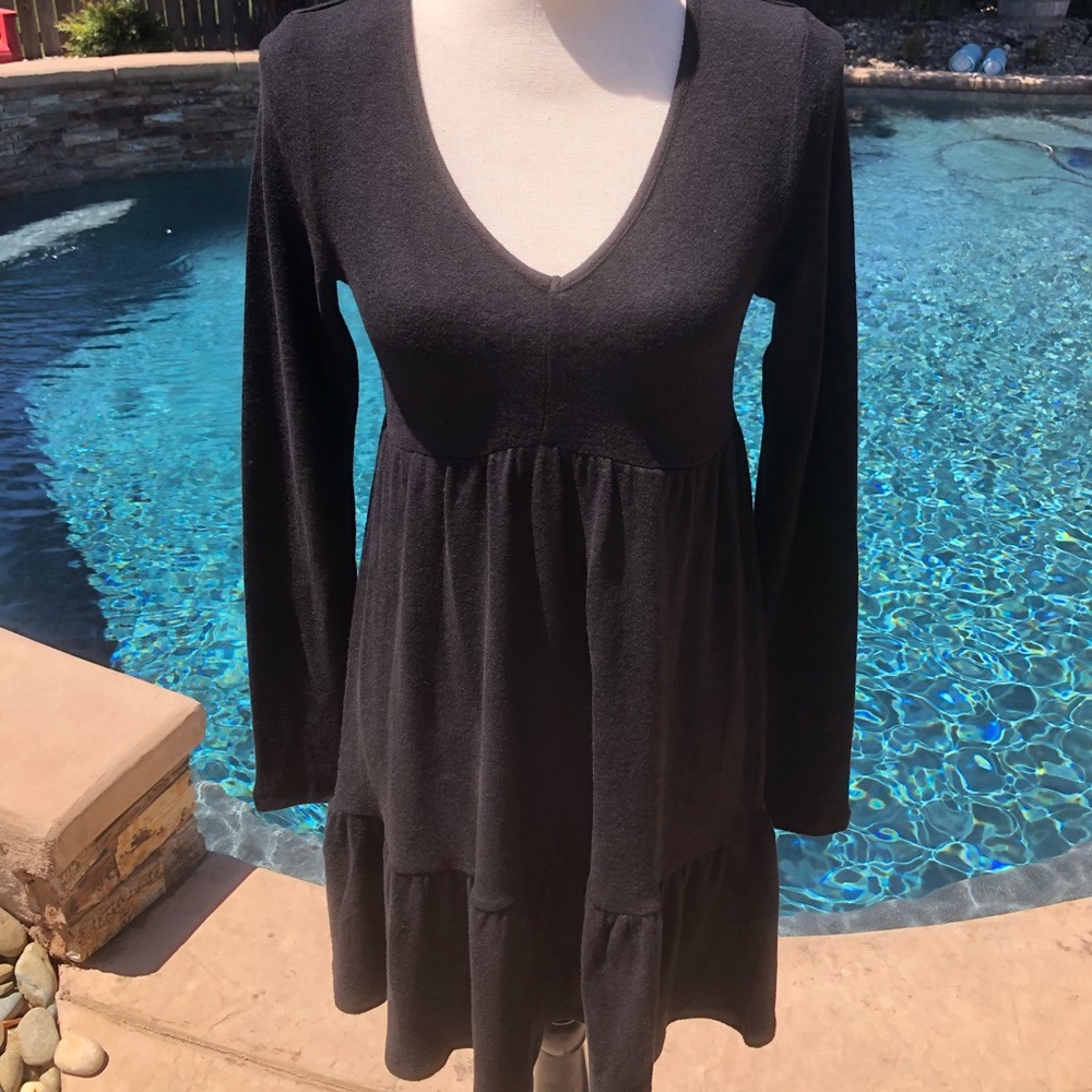 RDI Style “Knit V-beck Tiered” Dress